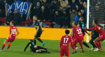 王励勤1番呼吁引争议，莎头不该被关注？球迷戳破残酷现实！