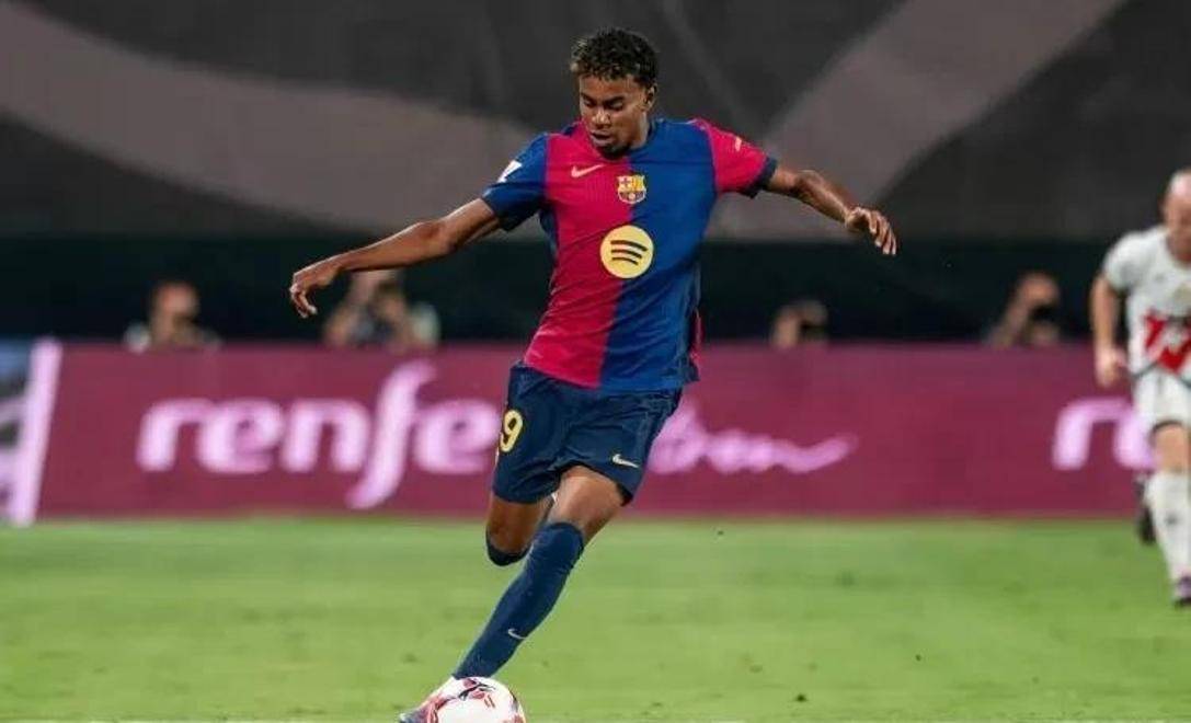 59岁的罗马里奥已与22岁女友分手，巴媒：他又有了新约会对象